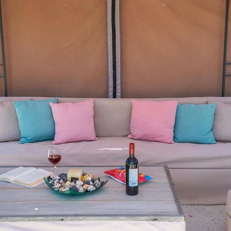 Zoe Boutique Apartment Ахарави Екстериор снимка