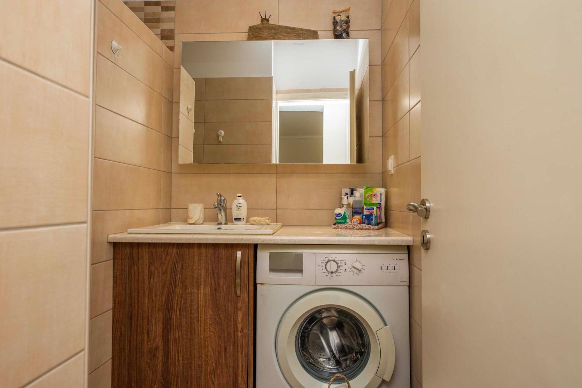 Zoe Boutique Apartment Ахарави Екстериор снимка