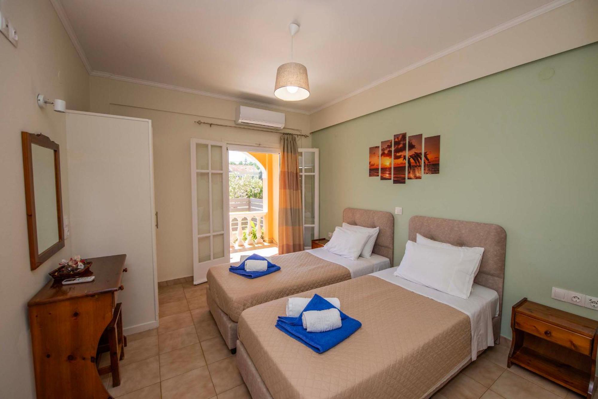 Zoe Boutique Apartment Ахарави Екстериор снимка
